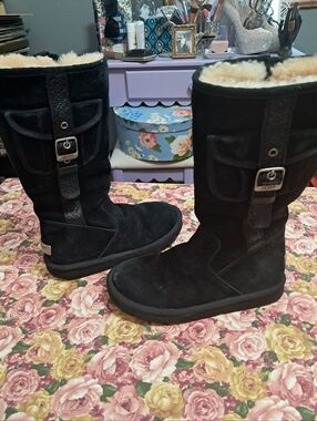 UGG Black Suede Tall Shearling-Lined Buckle Boots. Ladies Size 8